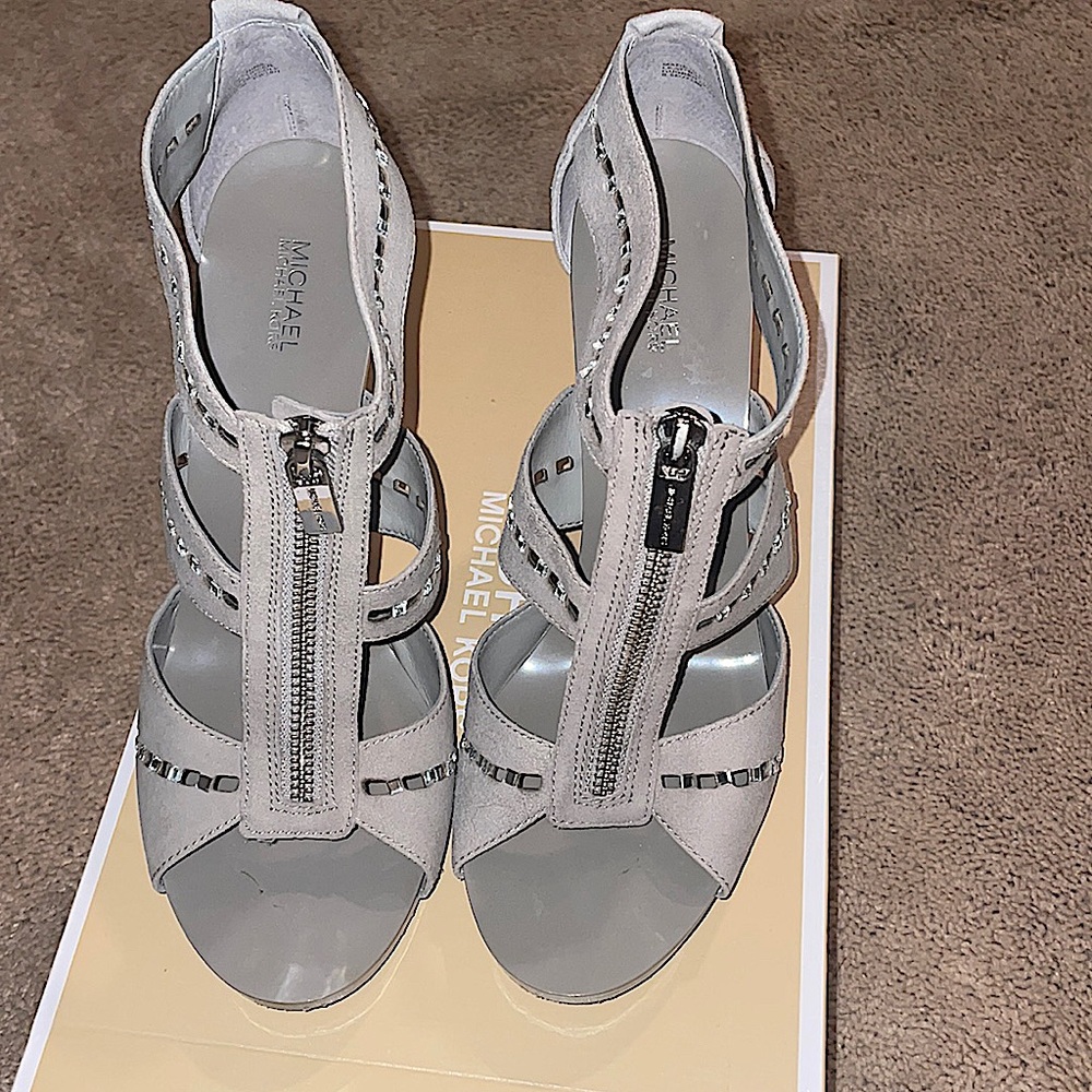 Michael Kors heals
